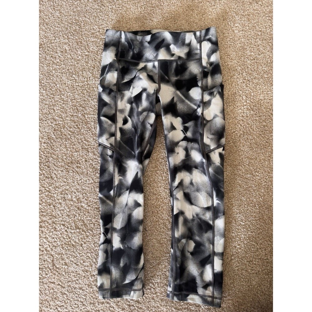 Lululemon Speed Up Crop 21” Leggings Size 4 Blush Blossom Alpine White Black